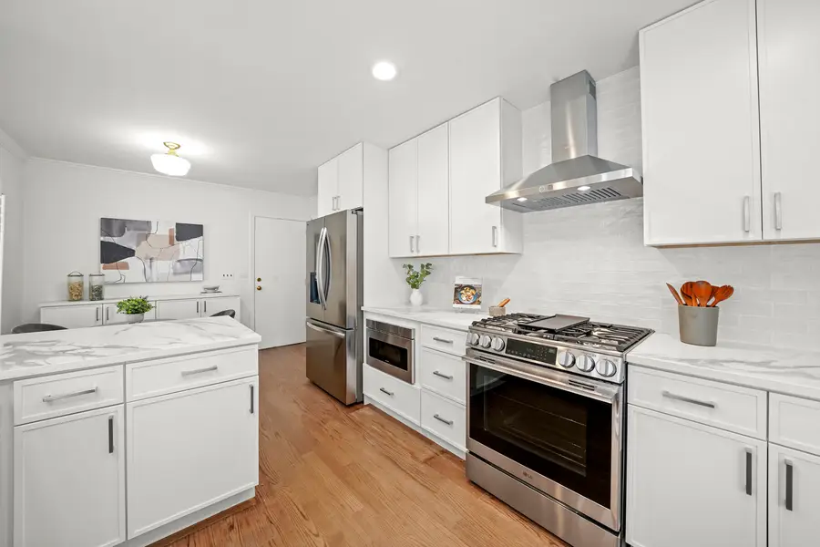 524 Forest Hill Road, Lake Forest, IL 60045 - Image #2