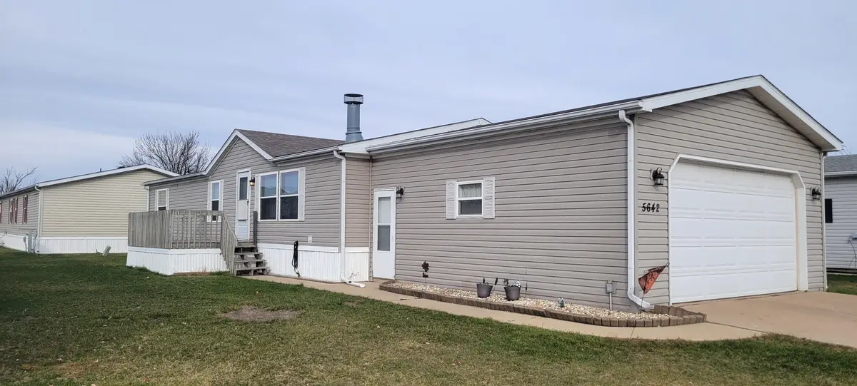 5642 Rockport Road, Loves Park, IL 61111 - Image #1