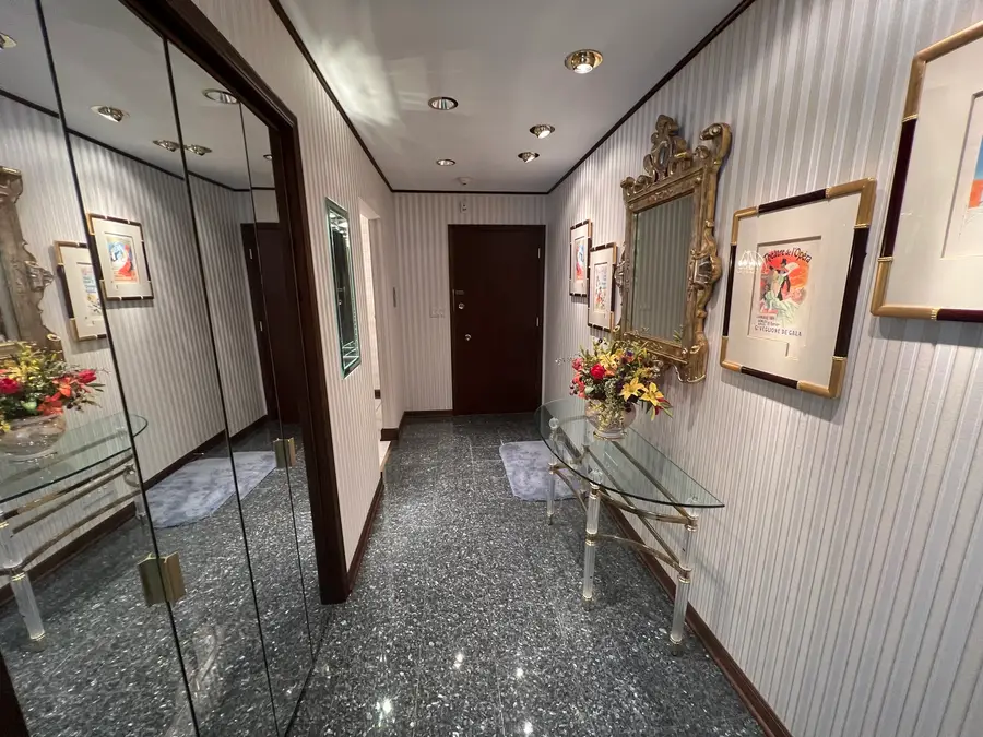 500 Thames Parkway #1F, Park Ridge, IL 60068 - Image #3