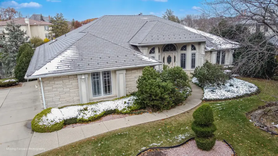 9370 Cascade Circle, Burr Ridge, IL 60527 - Image #3