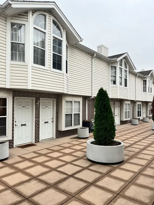 5041 Warren Street, Skokie, IL 60077