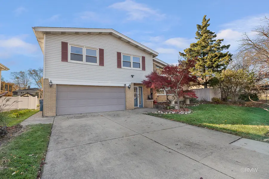 18 S Vista Avenue, Addison, IL 60101 - Image #2