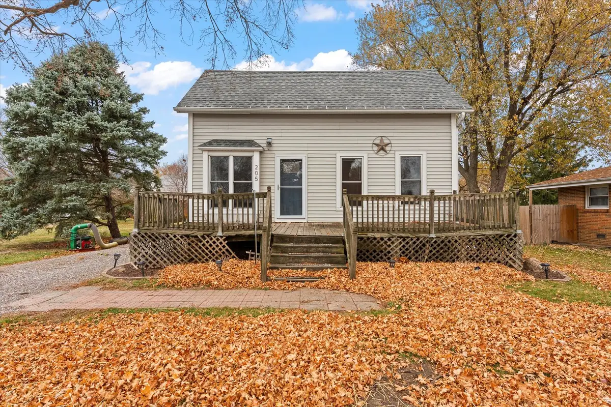 205 E South Street, Mansfield, IL 61854 - Image #1