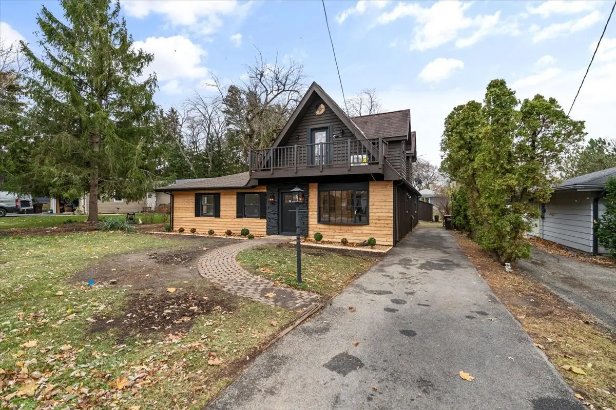 27 Maple Avenue, Lake Zurich, IL 60047 - Image #1