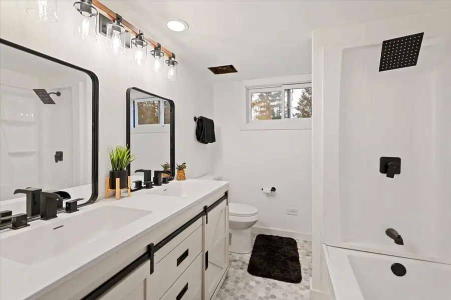 27 Maple Avenue, Lake Zurich, IL 60047 - Image #3