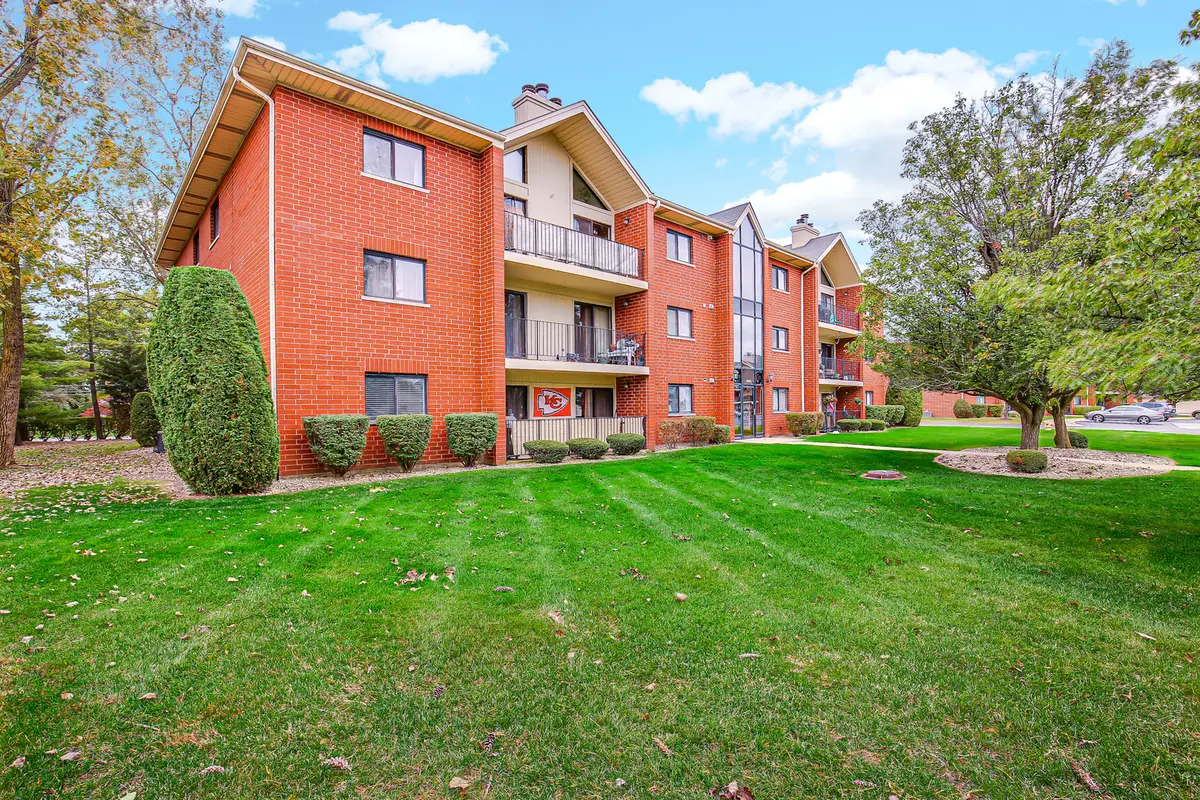 6601 Martin France Circle #2A, Tinley Park, IL 60477 - Image #1