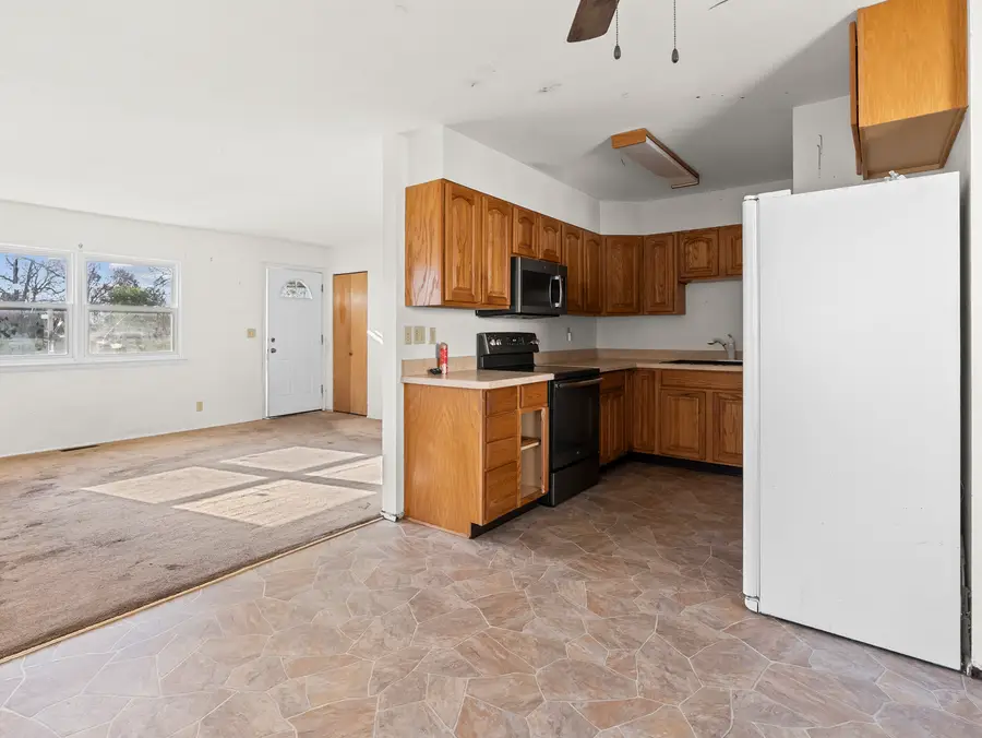 317 Butterfield Road, North Aurora, IL 60542 - Image #3