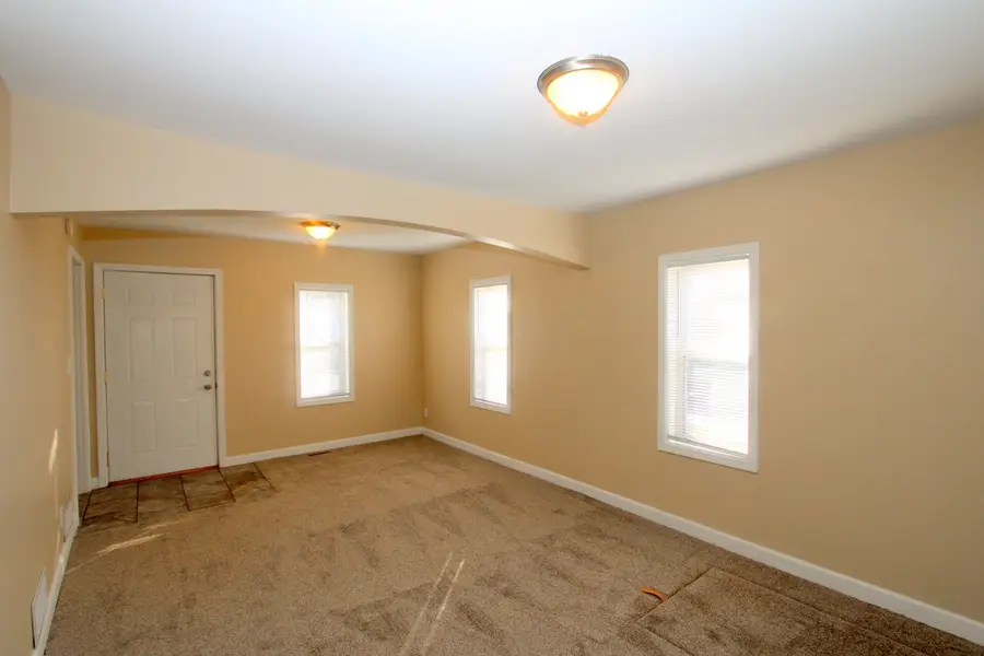 Address Withheld By Seller, Woodstock, IL 60098 - Image #3