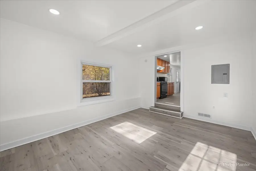 Address Withheld By Seller, Carpentersville, IL 60110 - Image #3