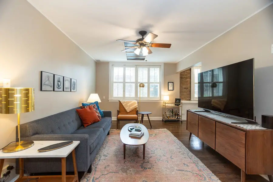 1748 W Granville Avenue, Chicago, IL 60660 - Image #3