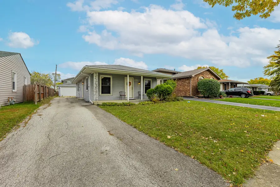 16753 Hilltop Avenue, Orland Hills, IL 60487 - Image #2