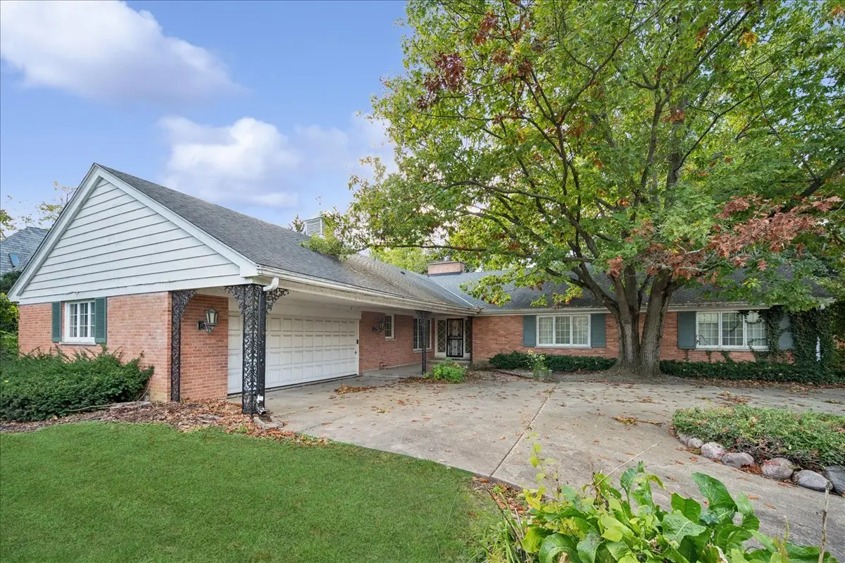 1080 Hillcrest Road, Glencoe, IL 60022 - Image #1