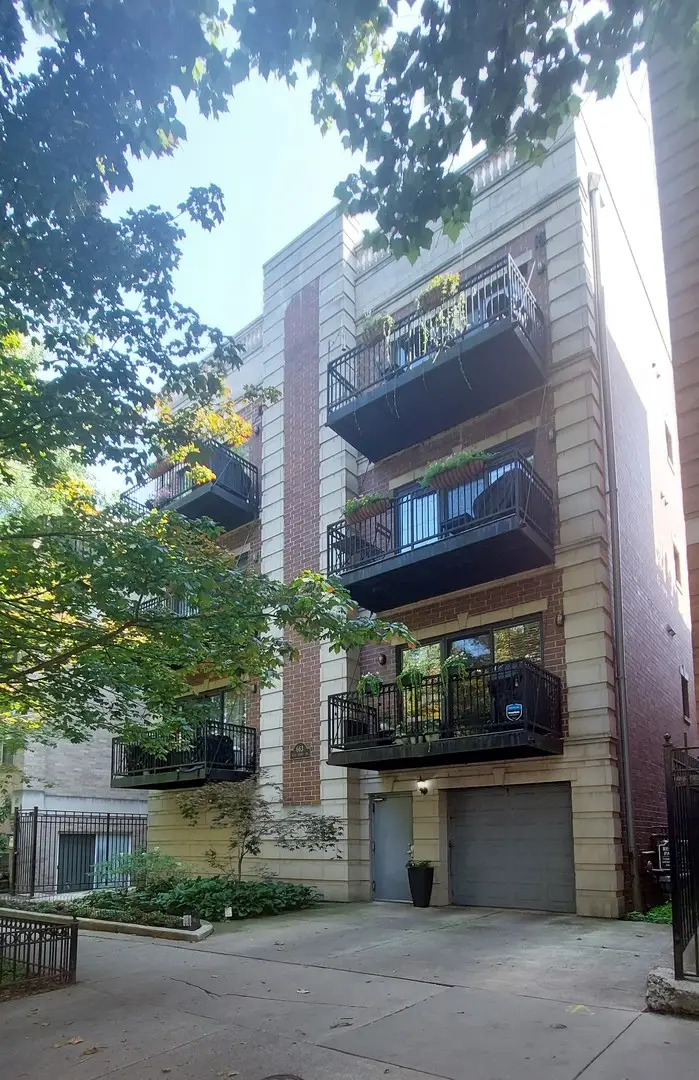 663 W Barry Avenue #2A, Chicago, IL 60657 - Image #1