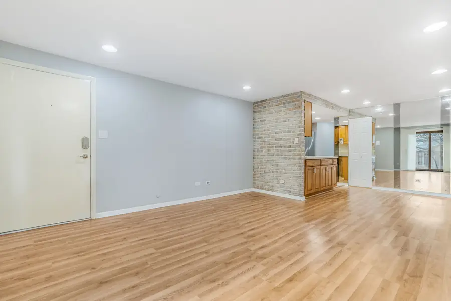 6728 W 64th Place #2B, Chicago, IL 60638 - Image #2