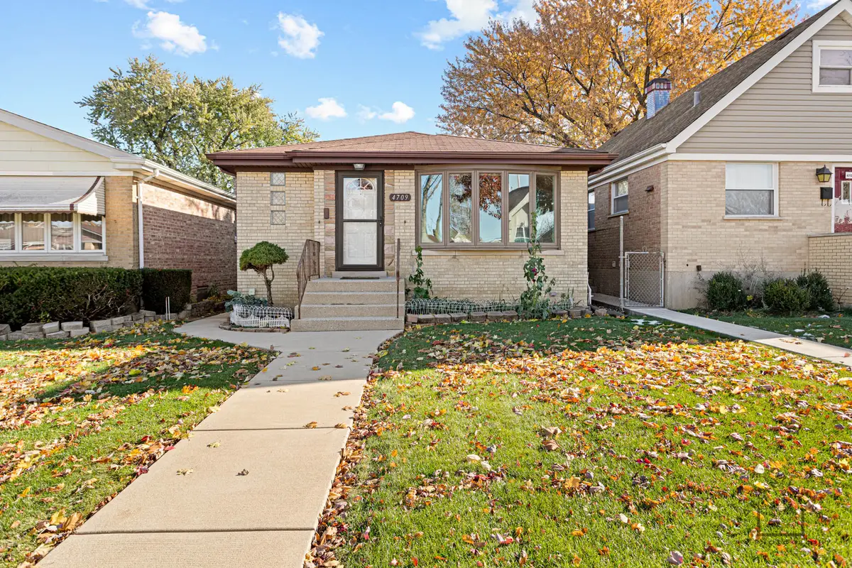 4709 N Odell Avenue, Harwood Heights, IL 60706 - Image #1