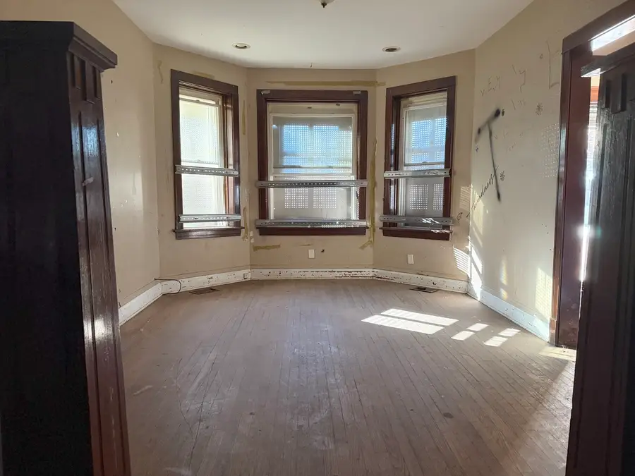 741 N Trumbull Avenue, Chicago, IL 60624 - Image #2