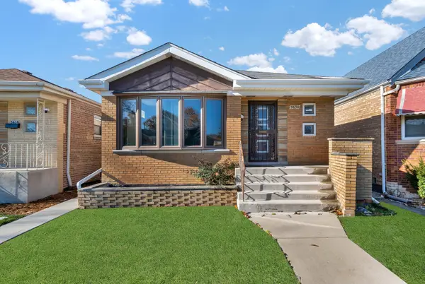 5630 S Melvina Avenue, Chicago, IL 60638