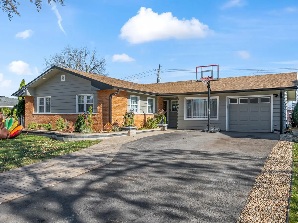 1905 Pierce Road, Hoffman Estates, IL 60169 - Image #1