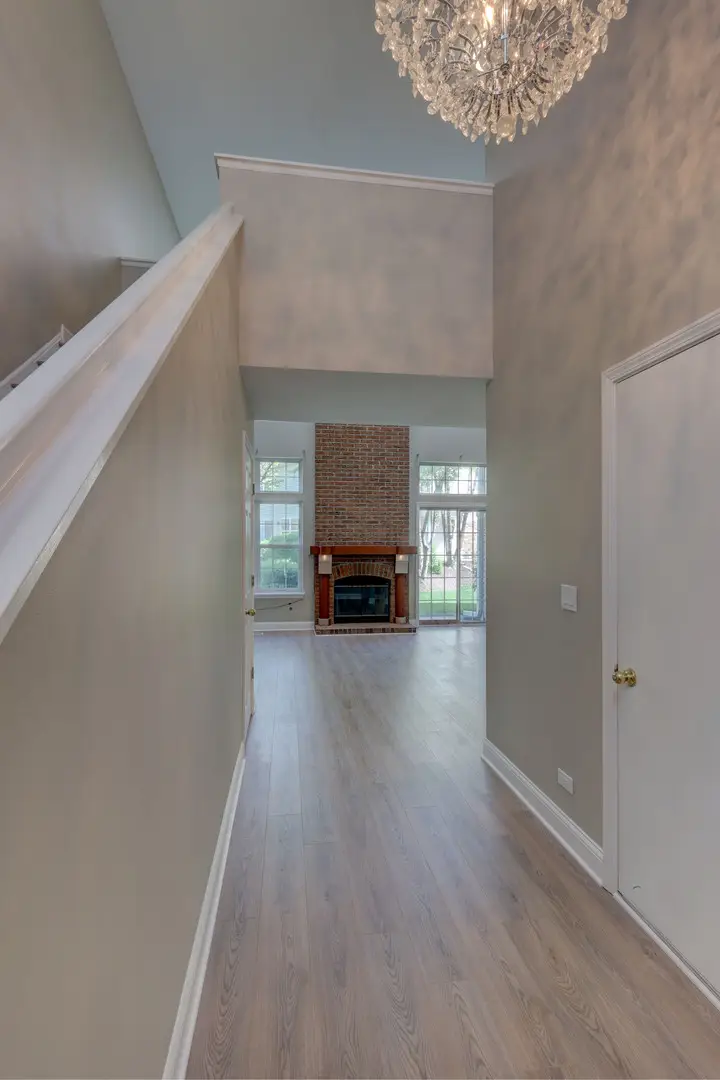 195 Island Court #195, Schaumburg, IL 60193 - Image #3