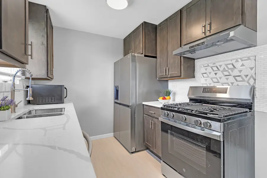 403 Arrowhead Trail, Carol Stream, IL 60188 - Image #3