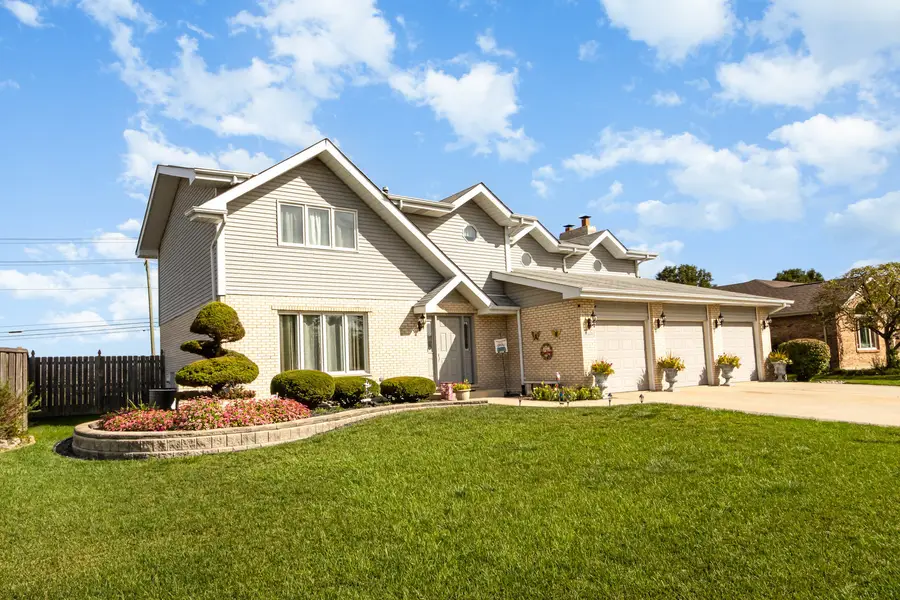 7406 W Quail Circle, Frankfort, IL 60423 - Image #2