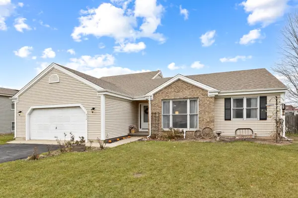 832 Chestnut Court, Marengo, IL 60152