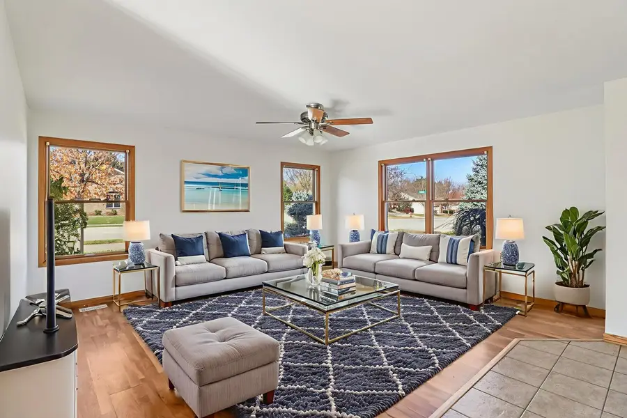 905 Randall Court, Marengo, IL 60152 - Image #2