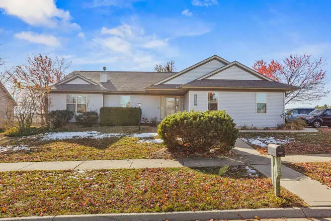 1913 Trails Drive, Urbana, IL 61802 - Image #1