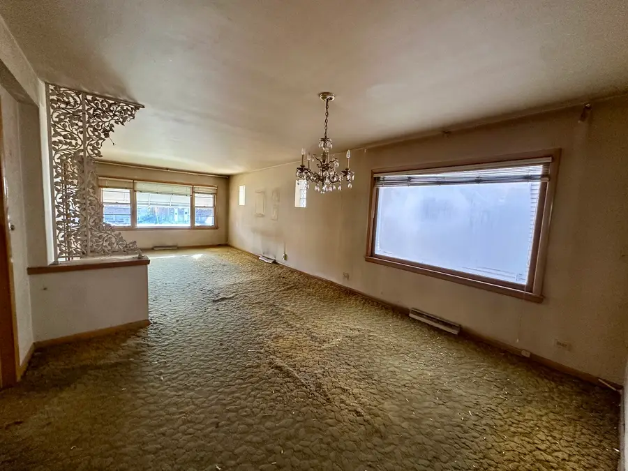 5030 W Roscoe Street, Chicago, IL 60641 - Image #3