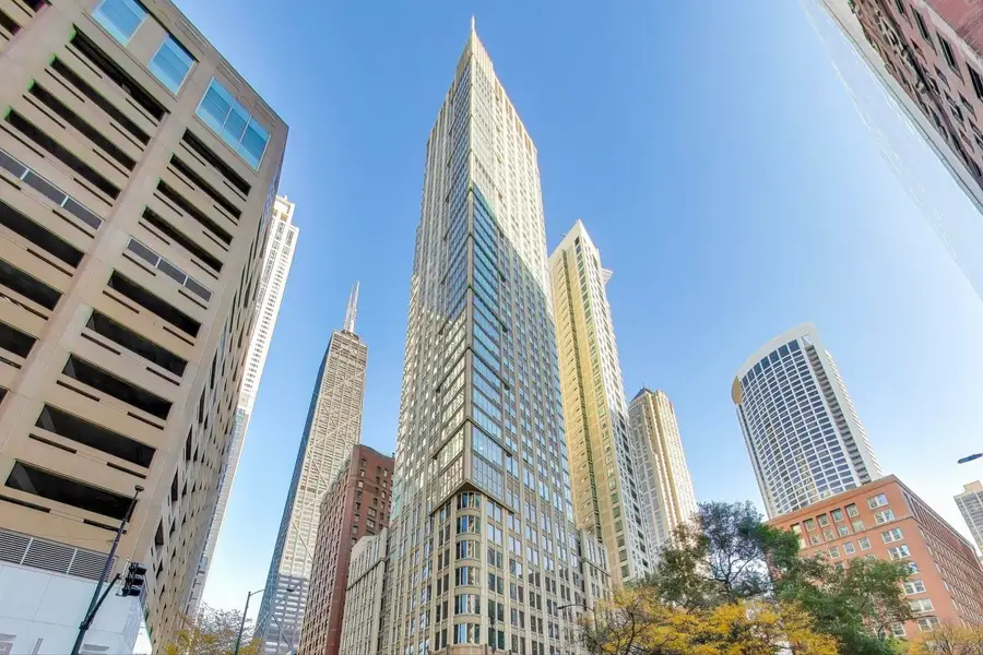 57 E Delaware Place #3504, Chicago, IL 60611 - Image #2