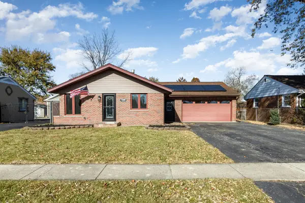 7726 W 80th Place, Bridgeview, IL 60455