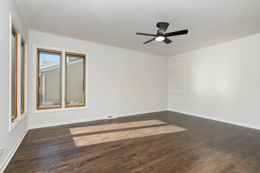 7726 W 80th Place, Bridgeview, IL 60455 - Image #2