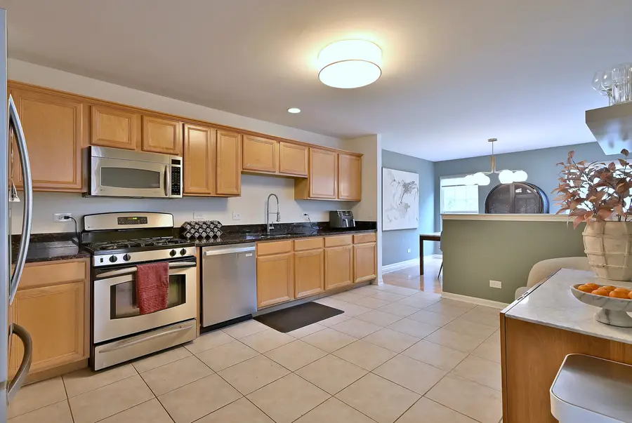 3207 Foxridge Court, Woodridge, IL 60517 - Image #2