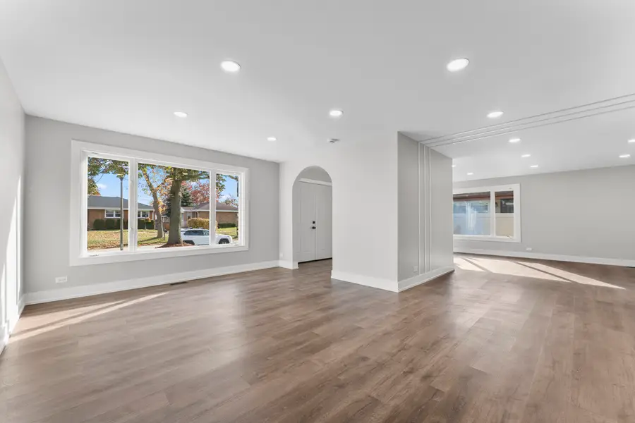 634 N Kenilworth Avenue, Elmhurst, IL 60126 - Image #3