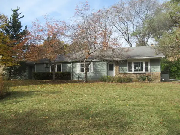 Address Withheld By Seller, Mundelein, IL 60060