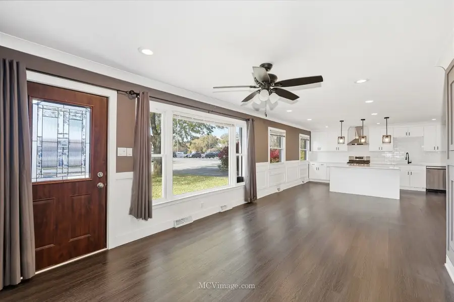 9435 S 78th Avenue, Hickory Hills, IL 60457 - Image #3