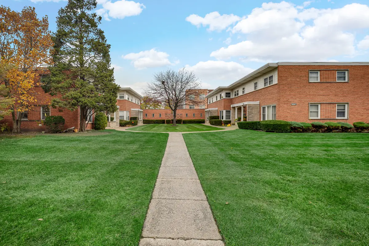 Address Withheld By Seller, Mount Prospect, IL 60056 - Image #1