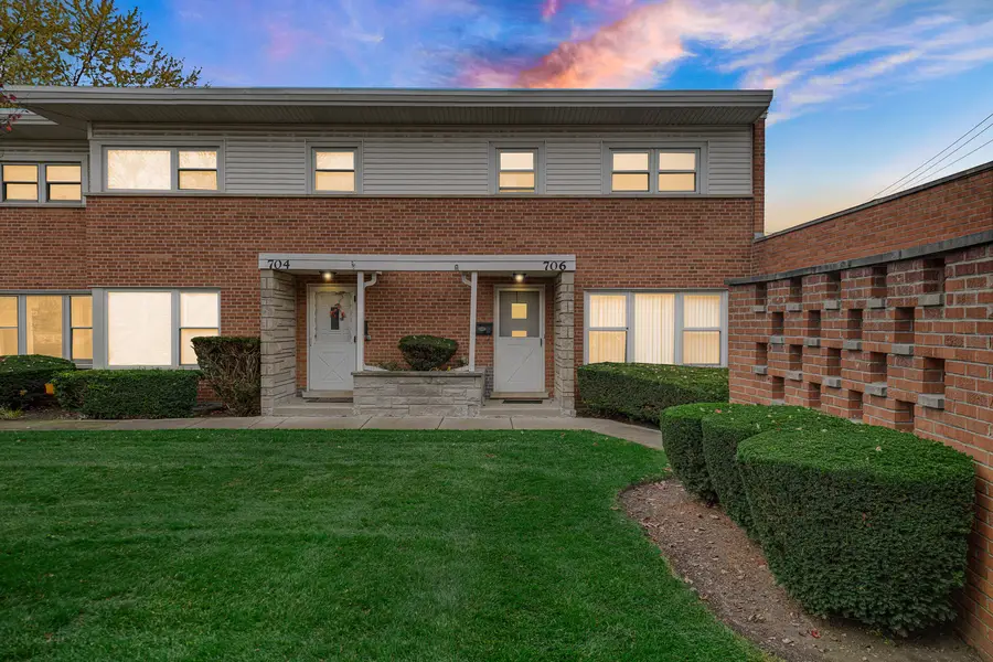 Address Withheld By Seller, Mount Prospect, IL 60056 - Image #2