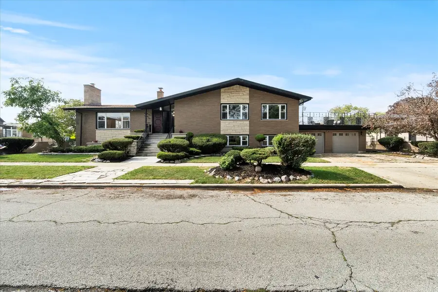 9222 S Cregier Avenue, Chicago, IL 60617 - Image #2