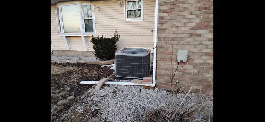 4351 Maple Street, Galesburg, IL 61401 - Image #3