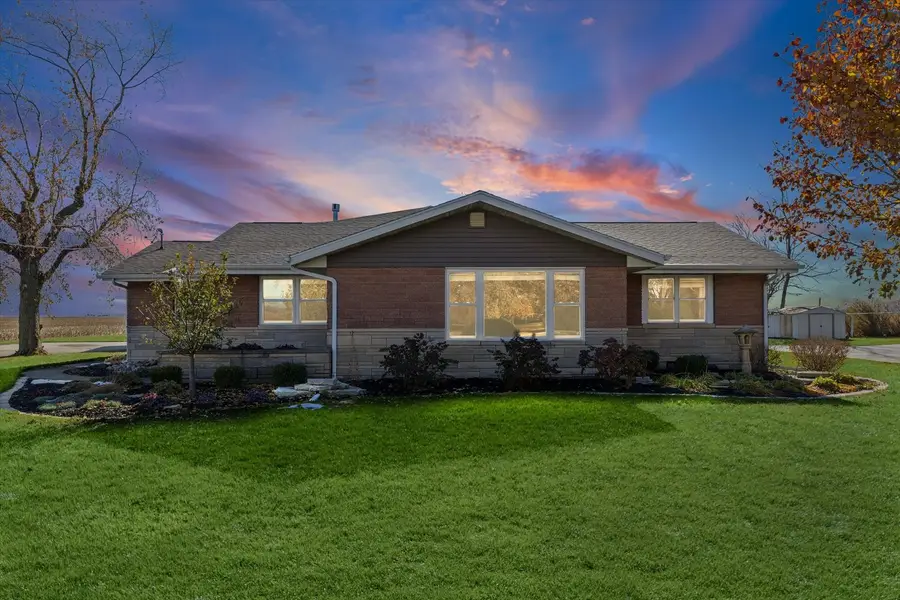 1271 E 500 North Road, Cissna Park, IL 60924 - Image #3