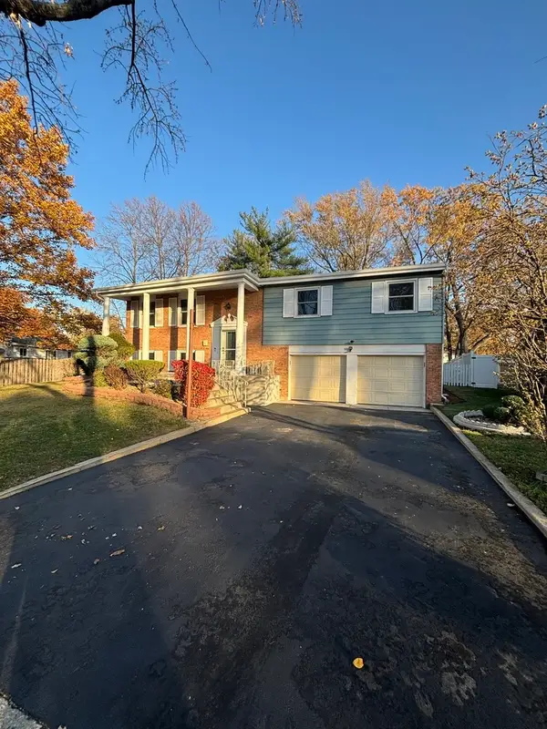 18745 Queens Road, Homewood, IL 60430