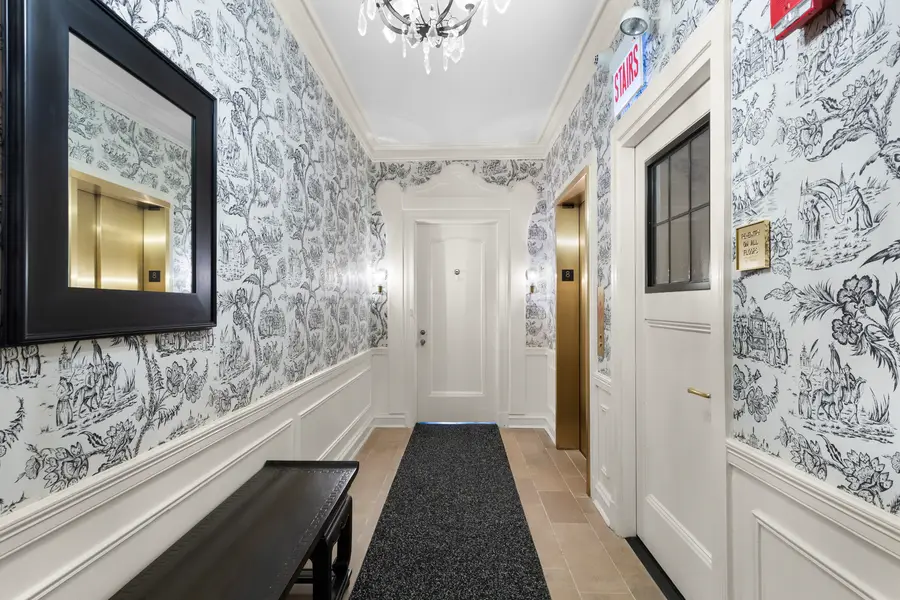 220 E Walton Place #8W, Chicago, IL 60611 - Image #3