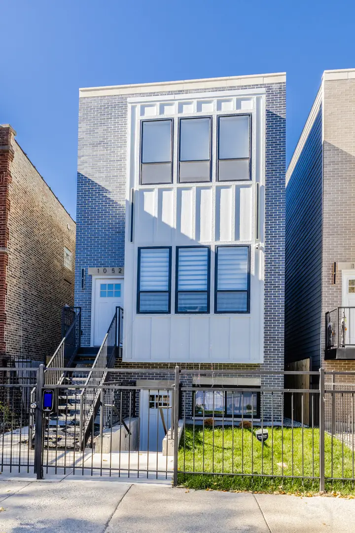 1056 N Central Park Avenue, Chicago, IL 60651 - Image #2