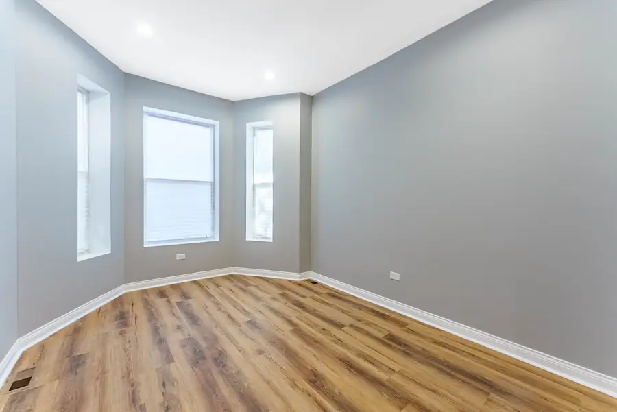 1934 S Saint Louis Avenue, Chicago, IL 60623 - Image #2