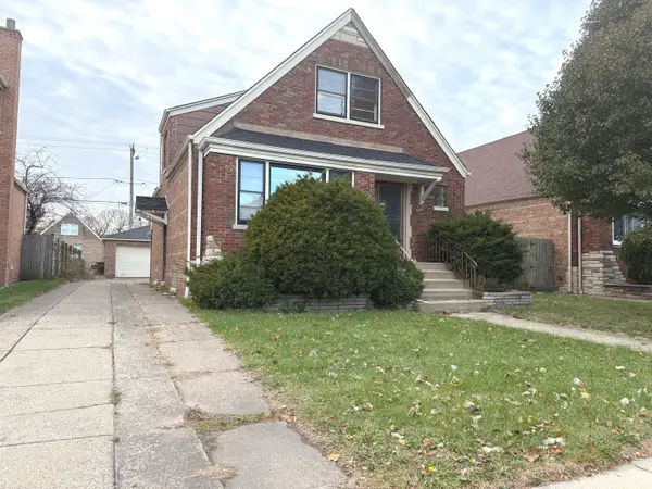 10910 S Avenue L, Chicago, IL 60617