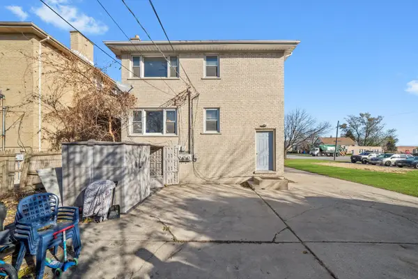 4552 Prescott Avenue, Lyons, IL 60534