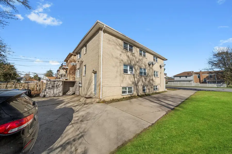 4552 Prescott Avenue, Lyons, IL 60534 - Image #2