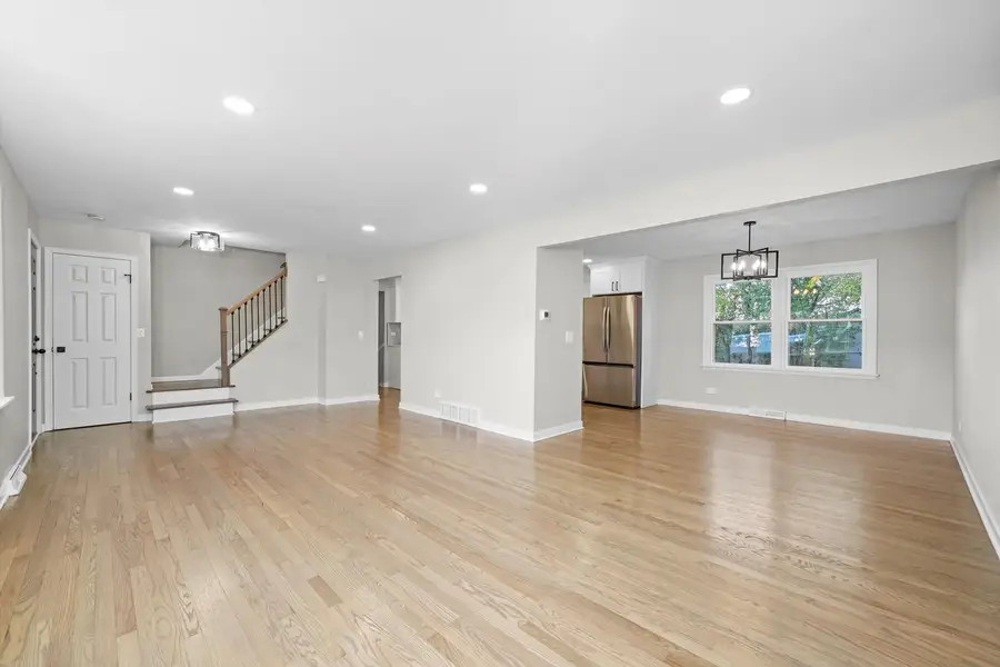 1404 S Birch Drive, Mount Prospect, IL 60056 - Image #3