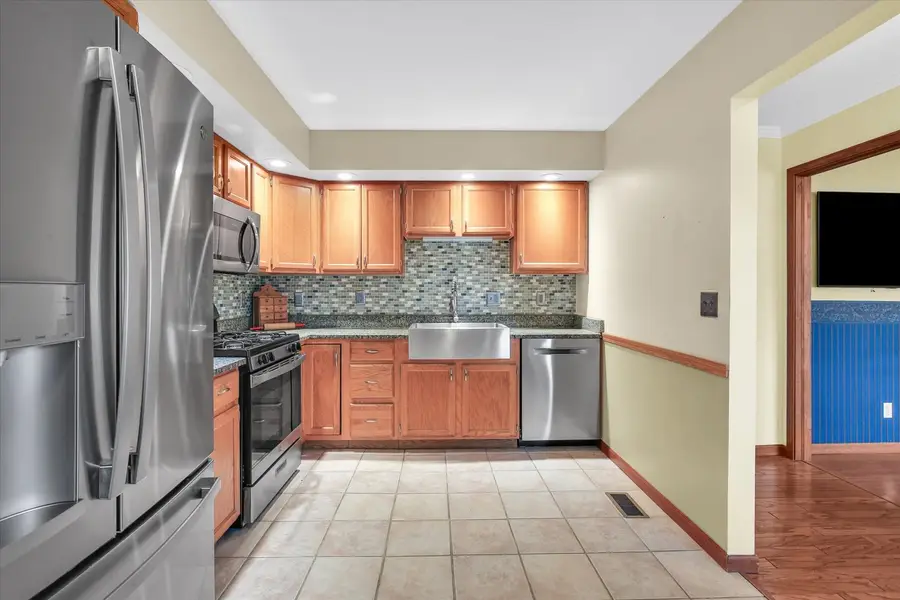 Address Withheld By Seller, Champaign, IL 61822 - Image #3